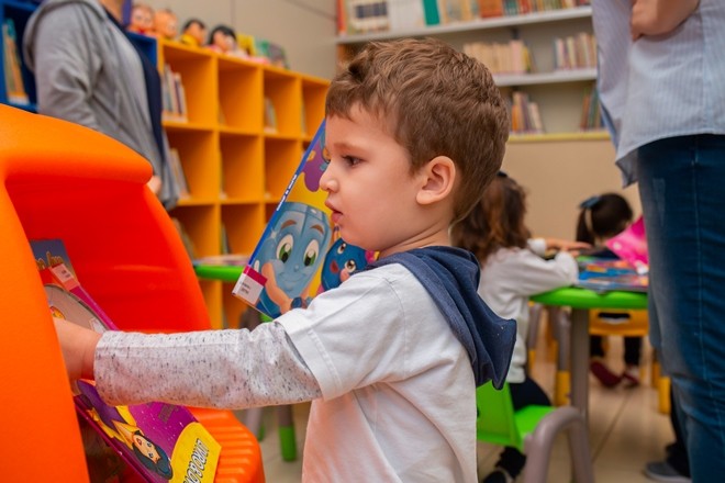 thumb_0_0_biblioteca-dezenove