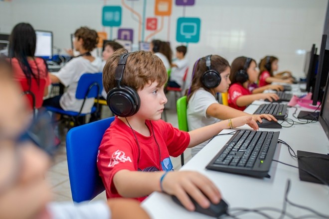 thumb_0_0_laborata-rio-de-informa-tica-dezenove